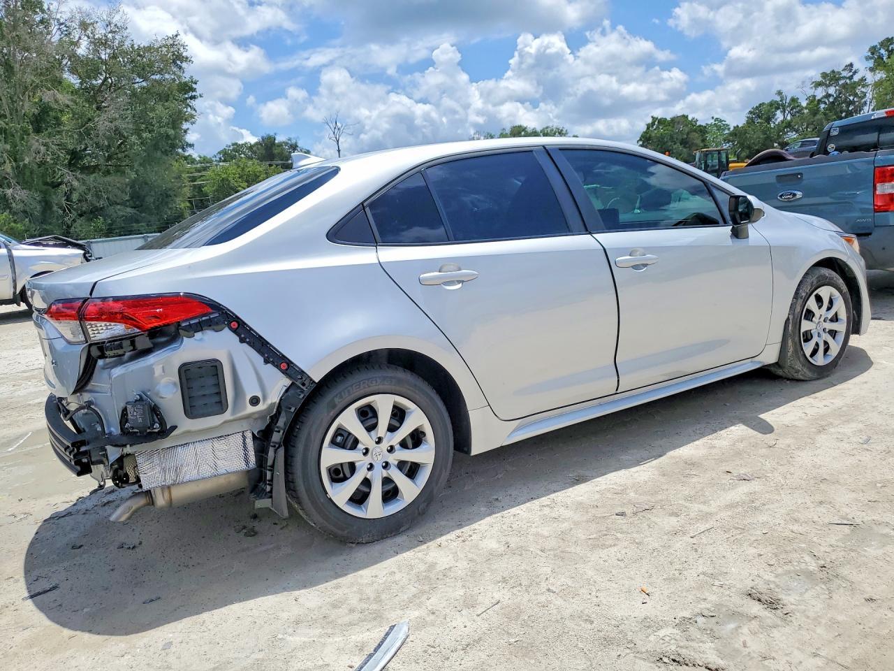 2026 Toyota Corolla Le - Фото 3