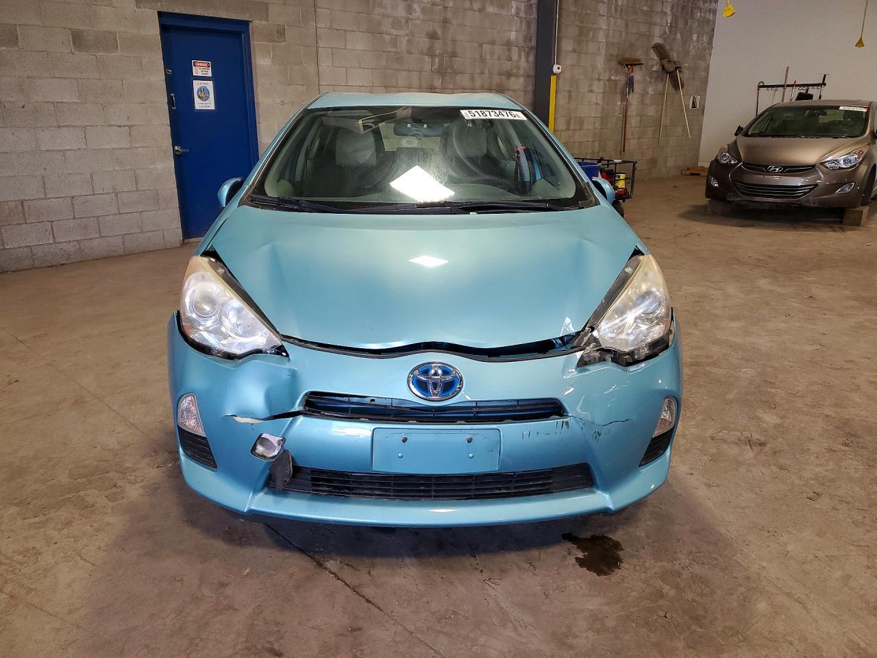 2013 Toyota Prius C Two - Image 5
