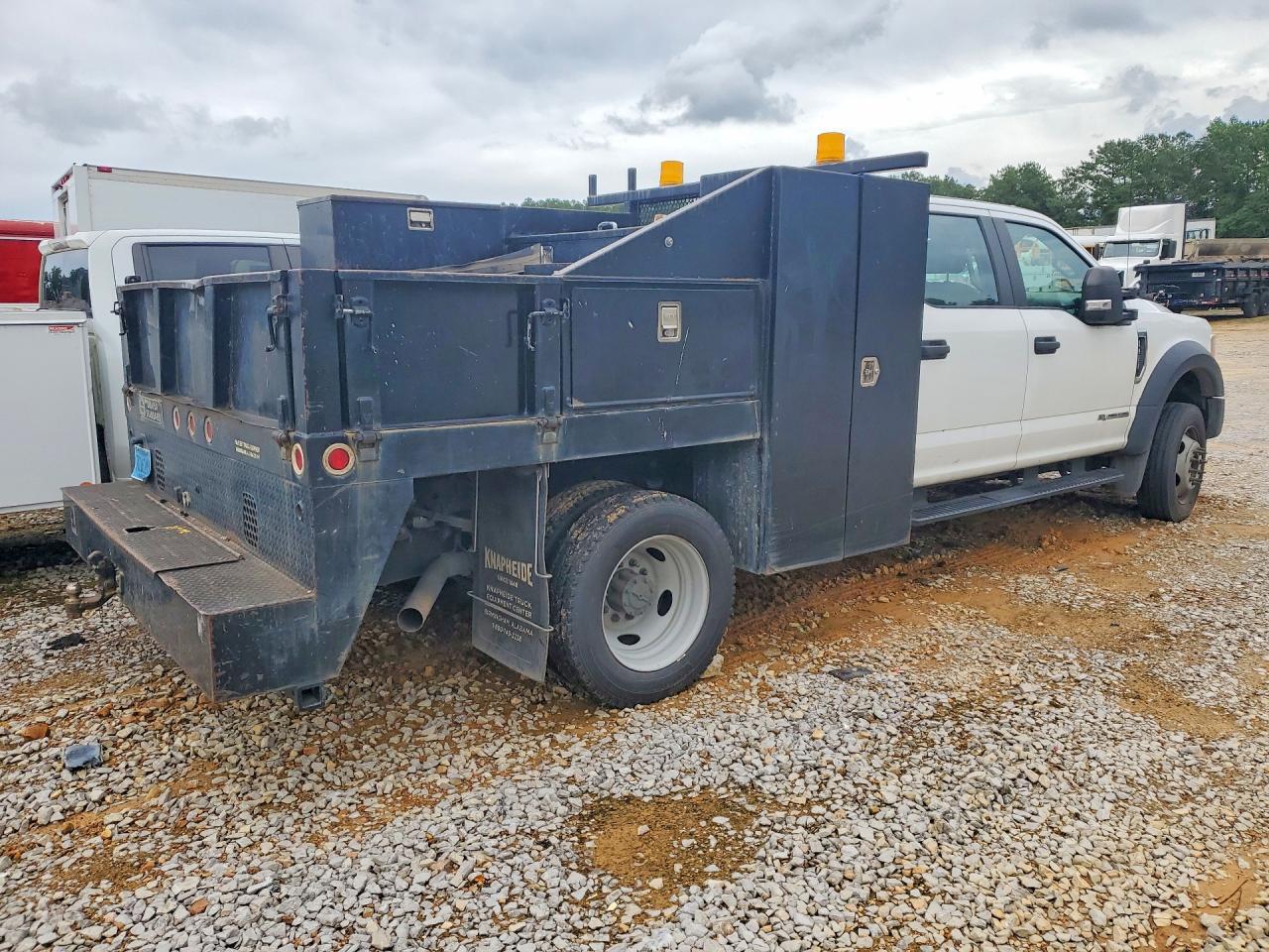 2021 Ford F450 Super Duty - Image 3