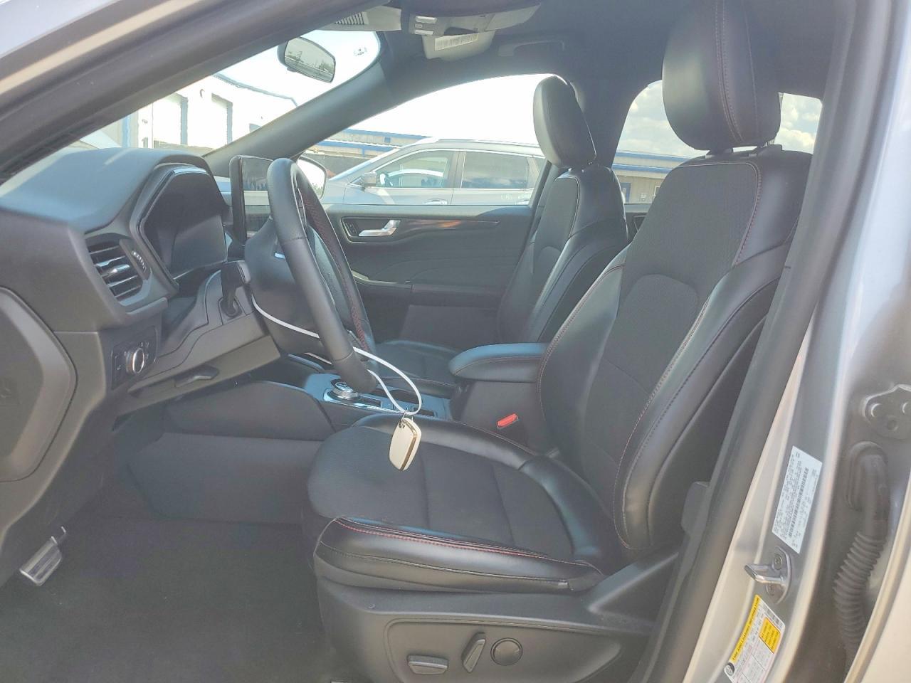 2024 Ford Escape St Line - Image 7
