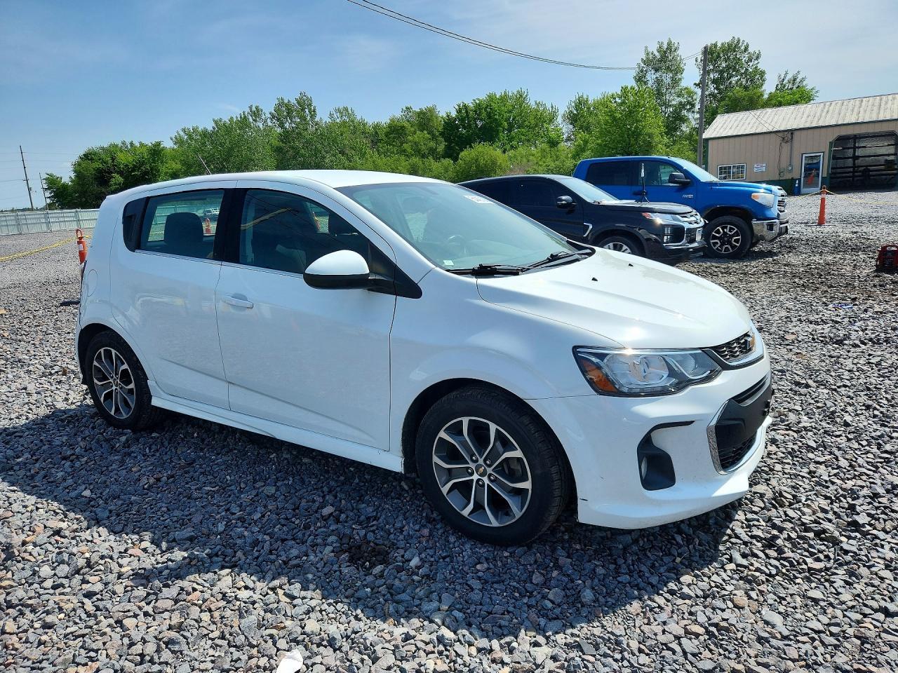 2017 Chevrolet Sonic Lt - Фото 4