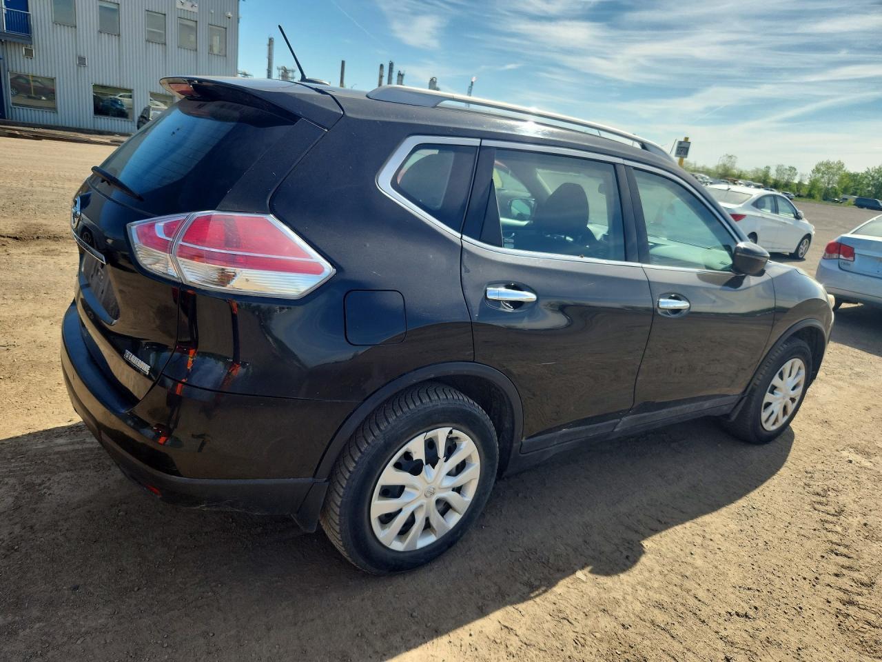 2016 Nissan Rogue S - Фото 3