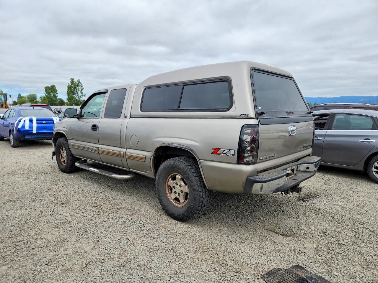 2001 Chevrolet Silverado K1500 - Фото 2
