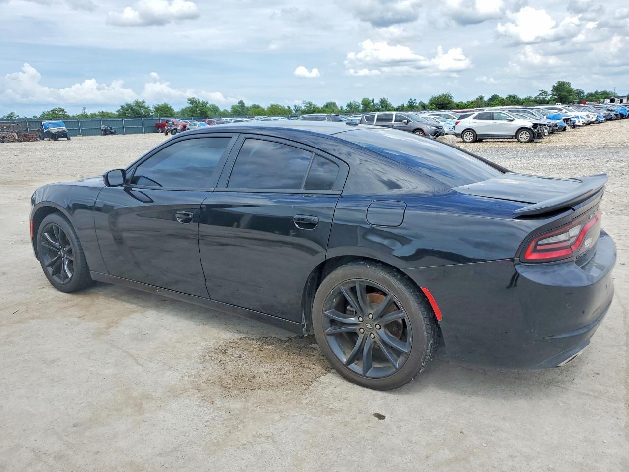 2018 Dodge Charger - Фото 2
