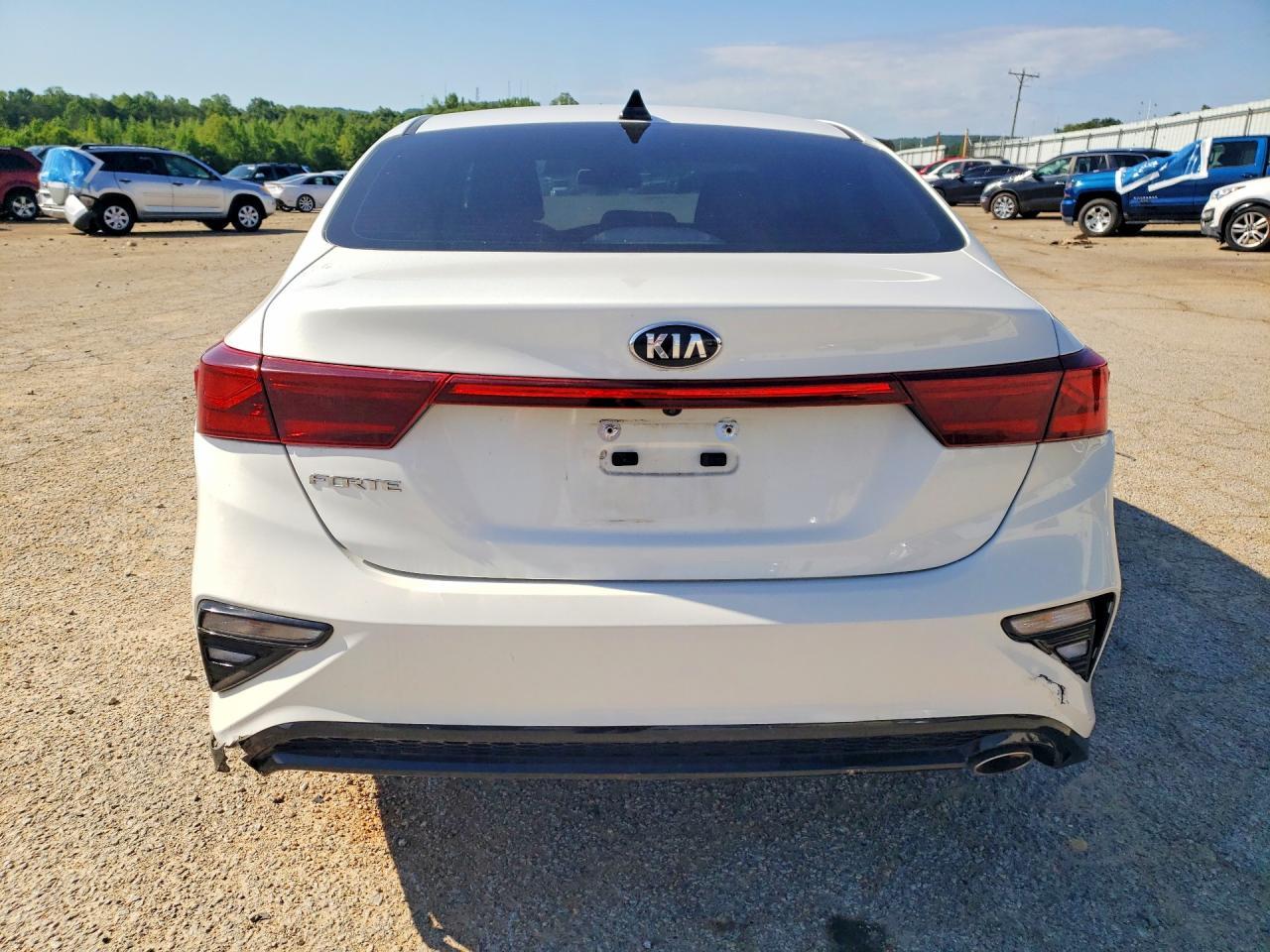 2020 Kia Forte Lxs - Фото 6