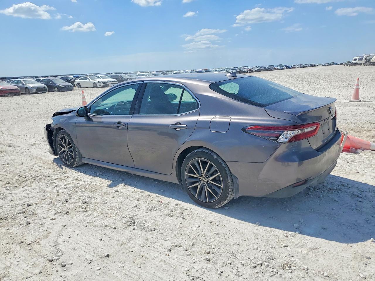 2023 Toyota Camry Xle - Фото 2