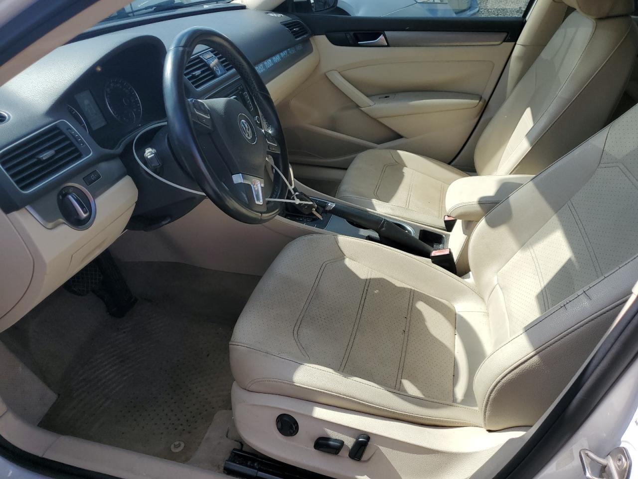 2015 Volkswagen Passat Se - Фото 7