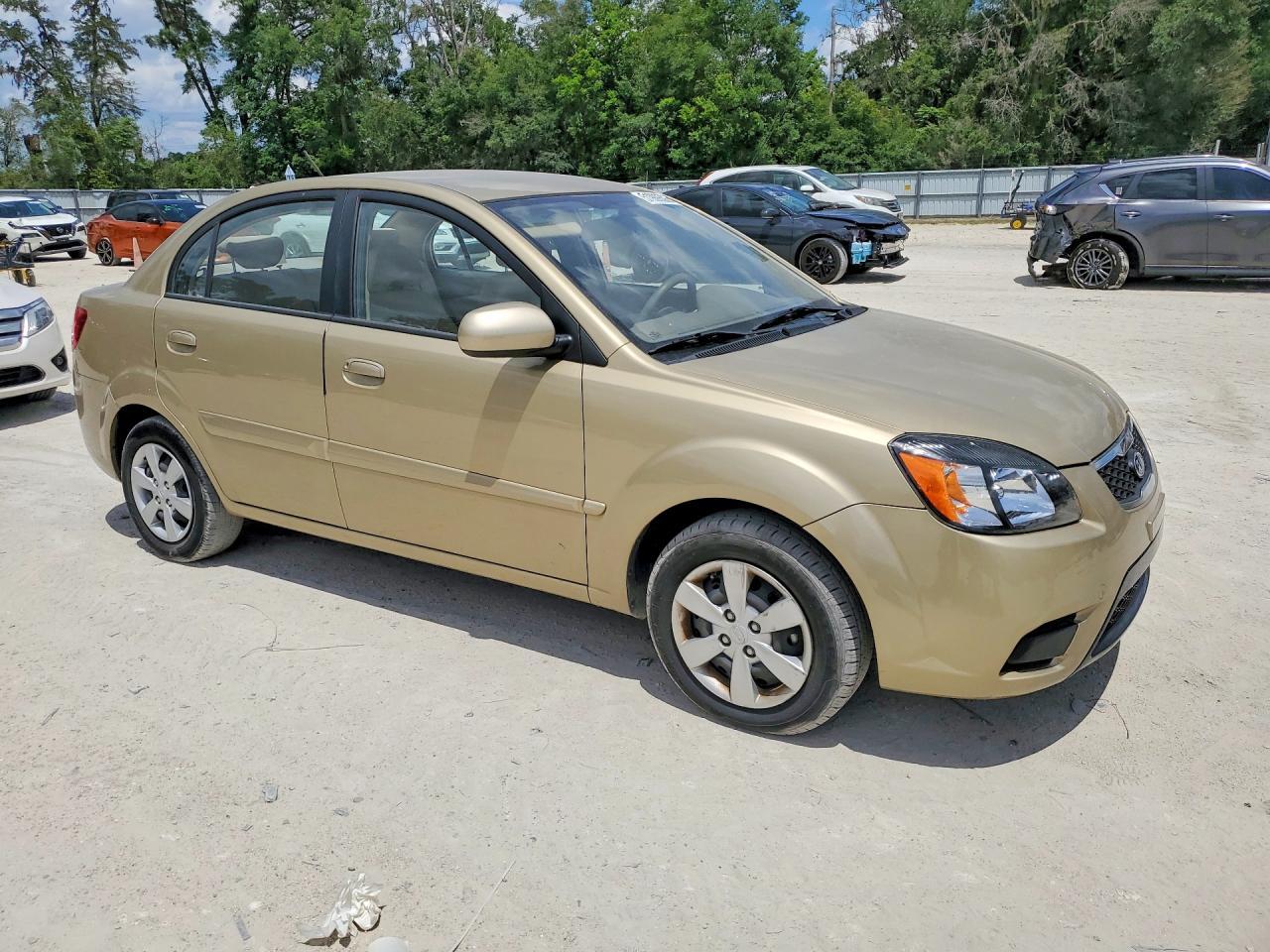 2010 Kia Rio - Image 4