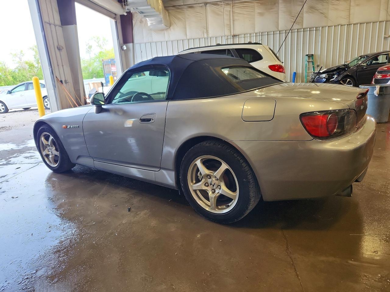 2003 Honda S2000 - Фото 2