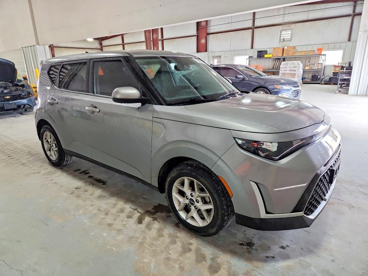 2023 Kia Soul Lx - Image 4