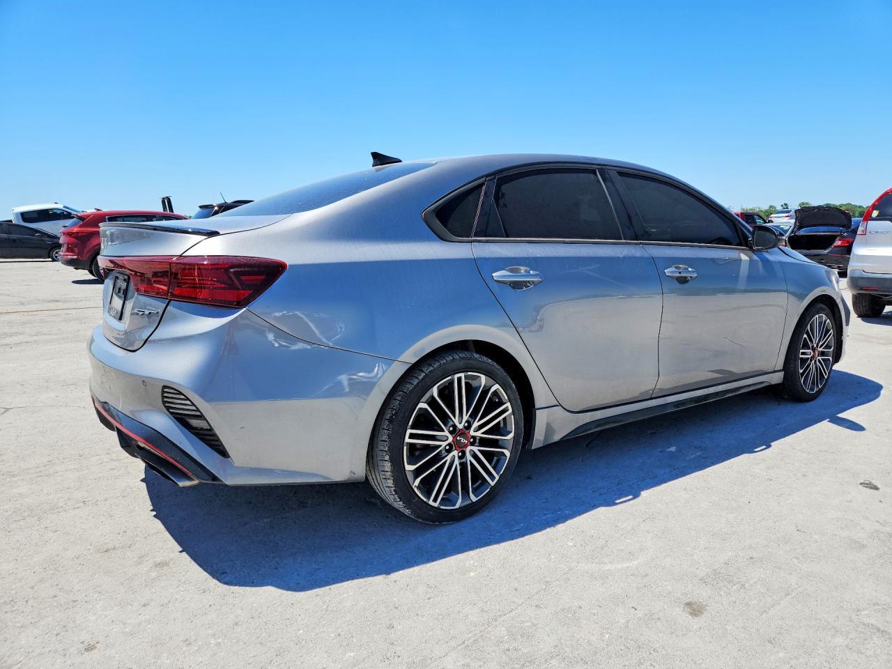 2023 Kia Forte Gt - Image 3