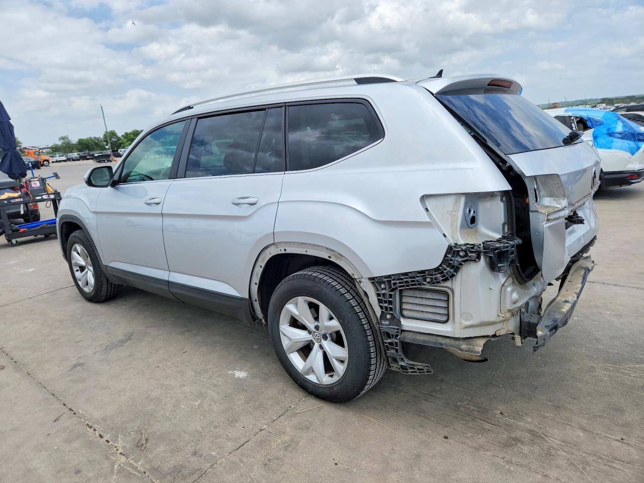 2018 Volkswagen Atlas - Фото 2