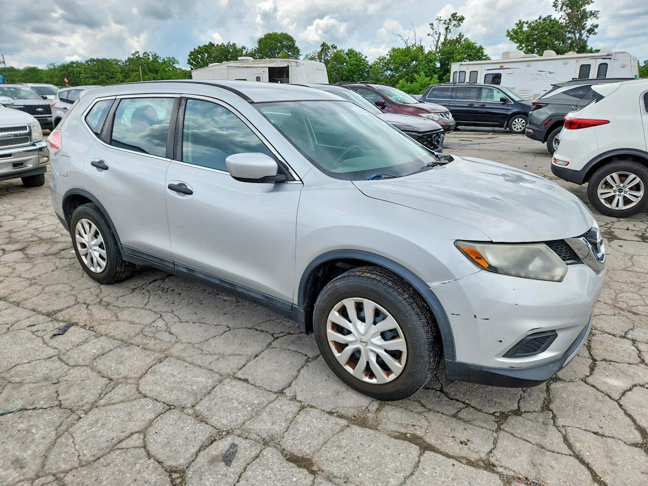 2016 Nissan Rogue S - Фото 4