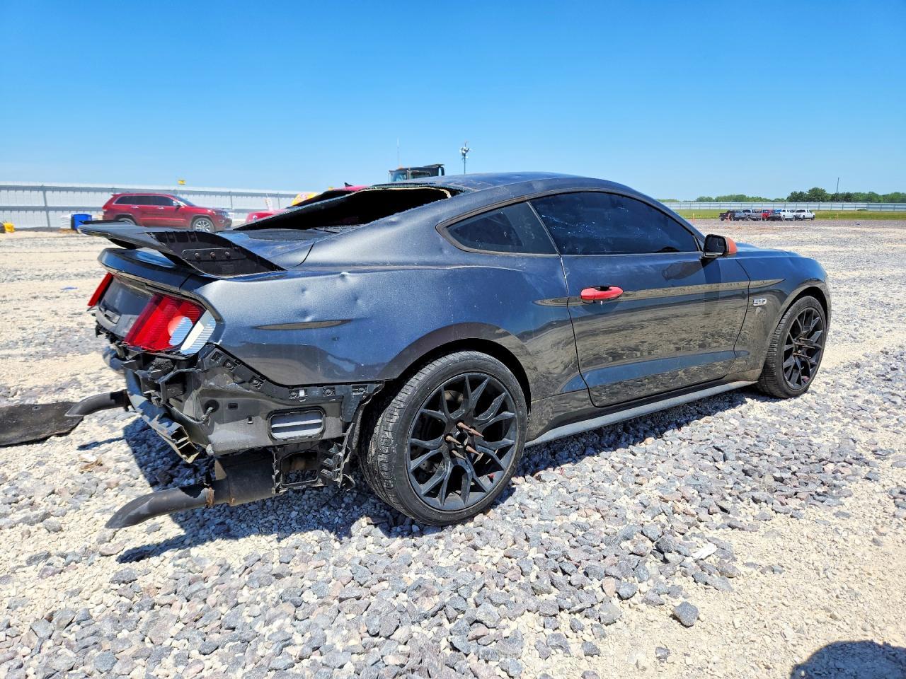 2017 Ford Mustang Gt - Image 3