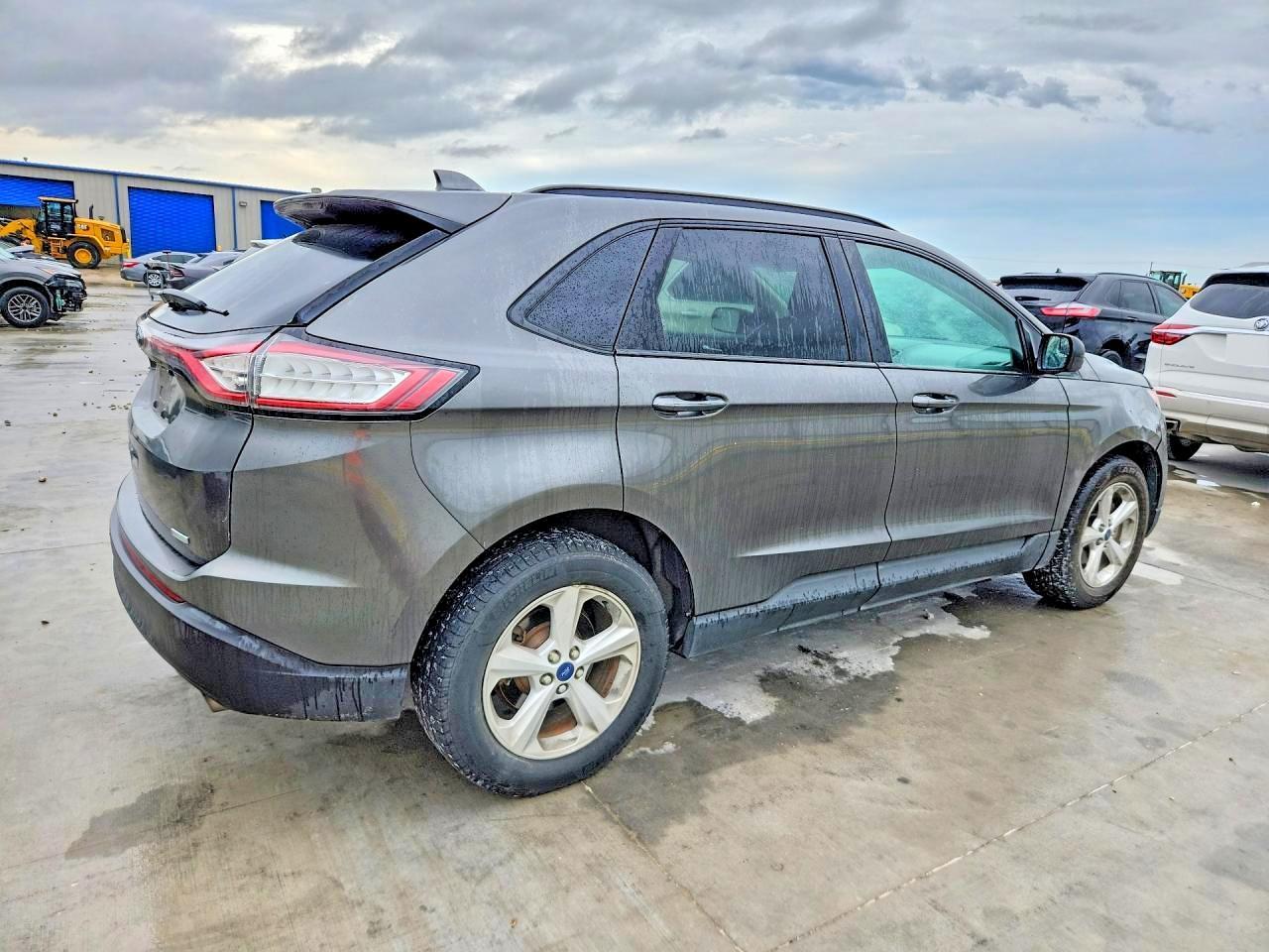 2015 Ford Edge Se - Фото 3