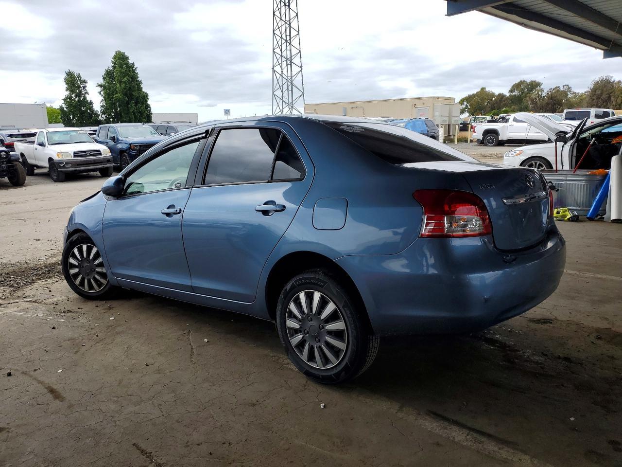 2007 Toyota Yaris Base - Image 2
