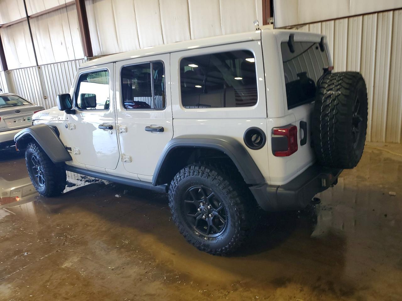 2026 Jeep Wrangler Sport - Фото 2