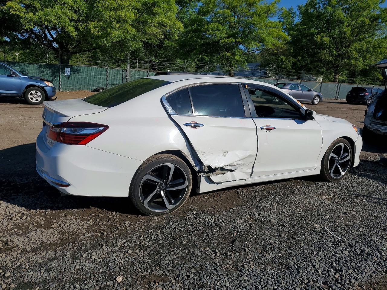 2017 Honda Accord Sport Special Edition - Image 3