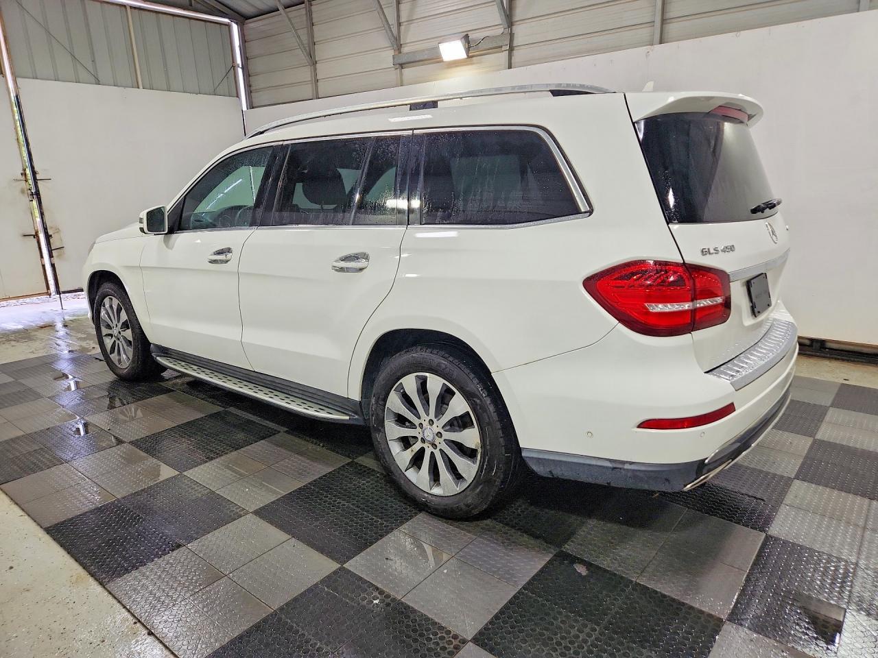2017 Mercedes-Benz Gls 450 4Matic - Image 2