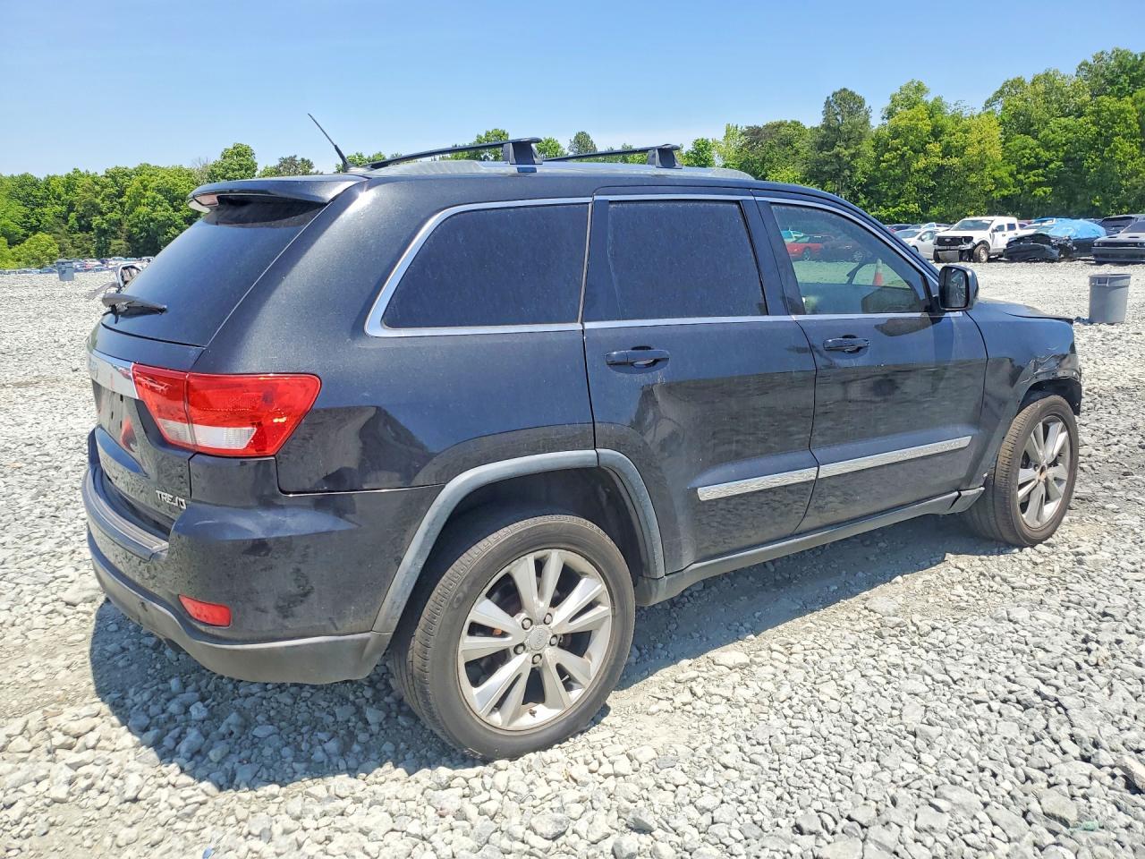 2012 Jeep Grand Cherokee Laredo - Image 3