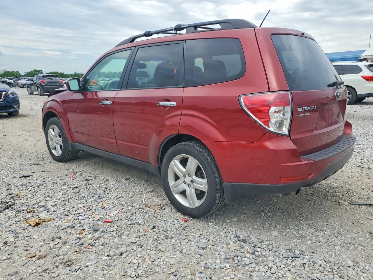 2010 Subaru Forester 2.5X Premium - Фото 2