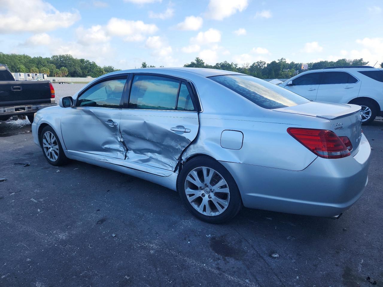 2008 Toyota Avalon Touring - Фото 2