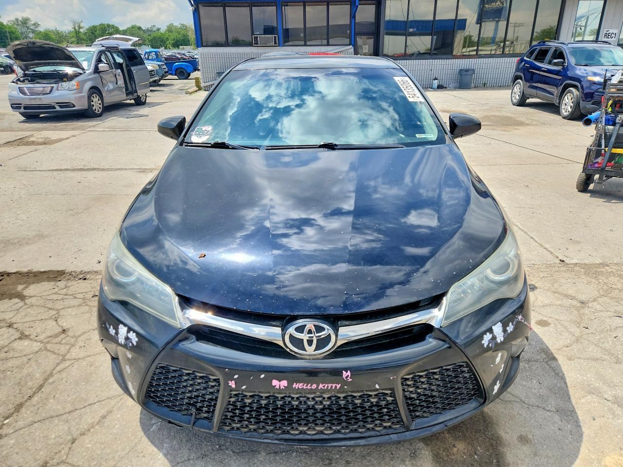 2015 Toyota Camry Se - Image 5
