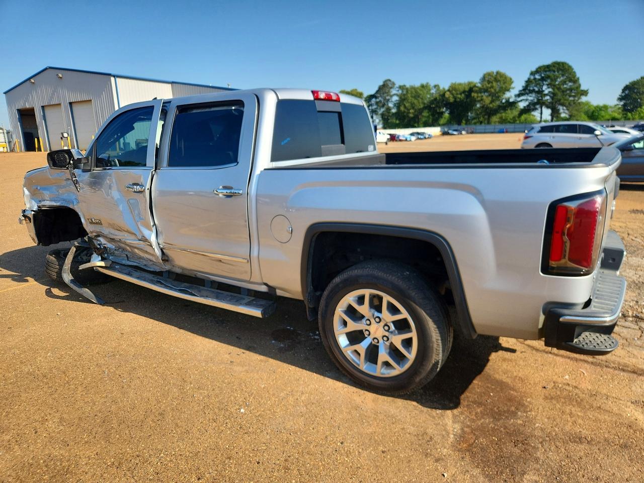 2017 GMC Sierra C1500 Slt - Image 2