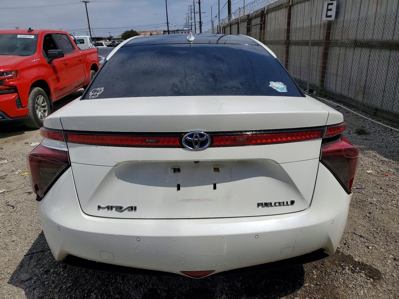 2018 Toyota Mirai Base - Image 6