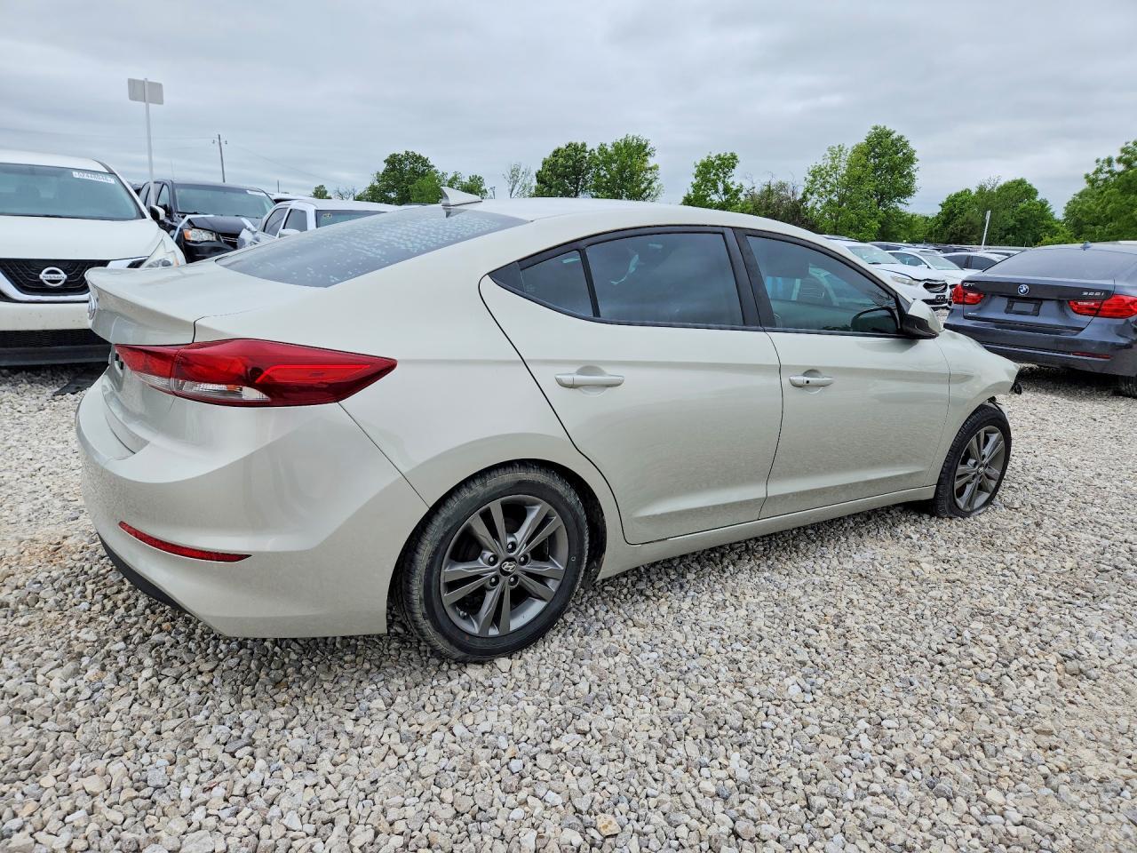 2017 Hyundai Elantra Se - Фото 3