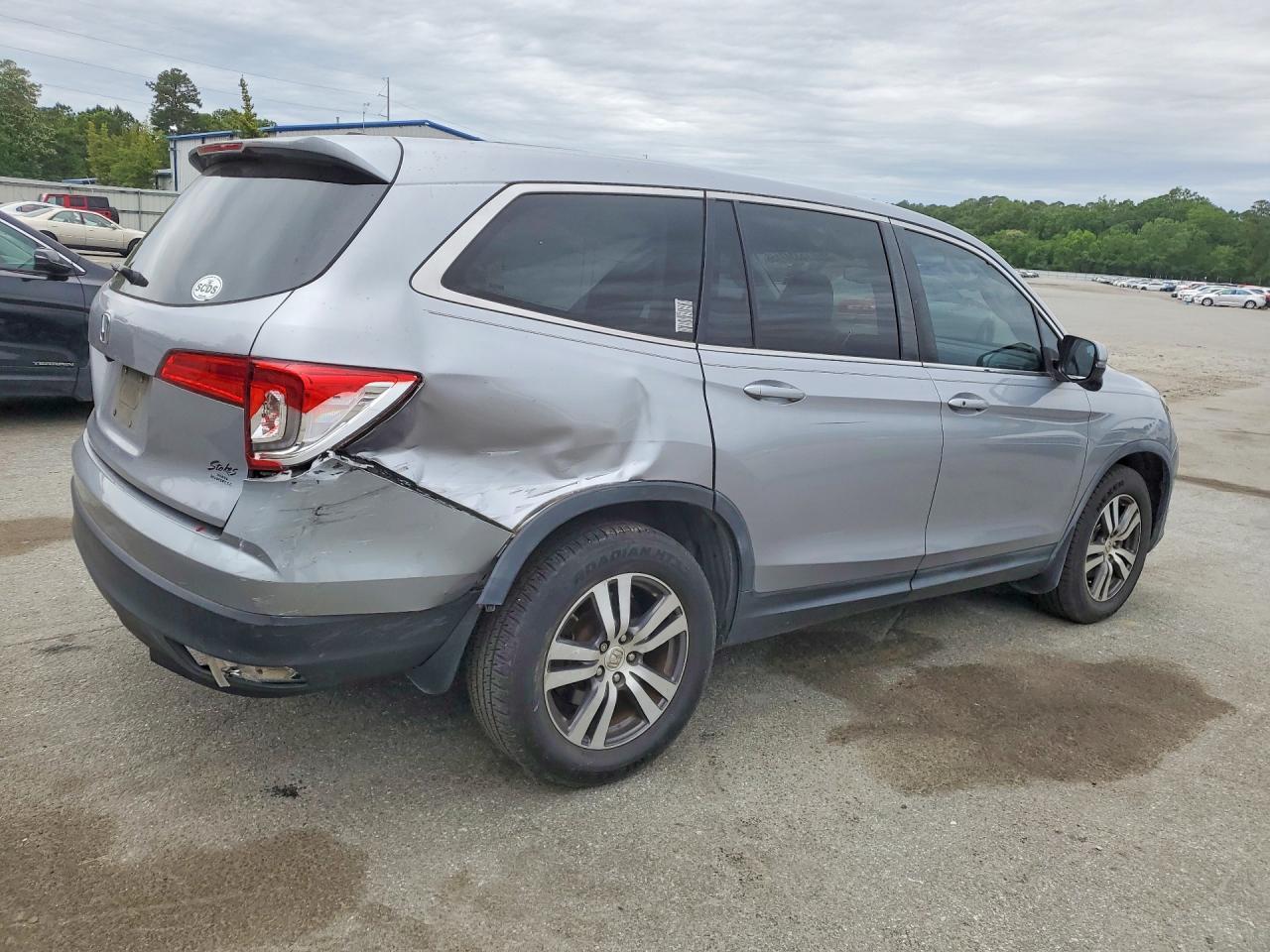 2017 Honda Pilot Exl - Image 3