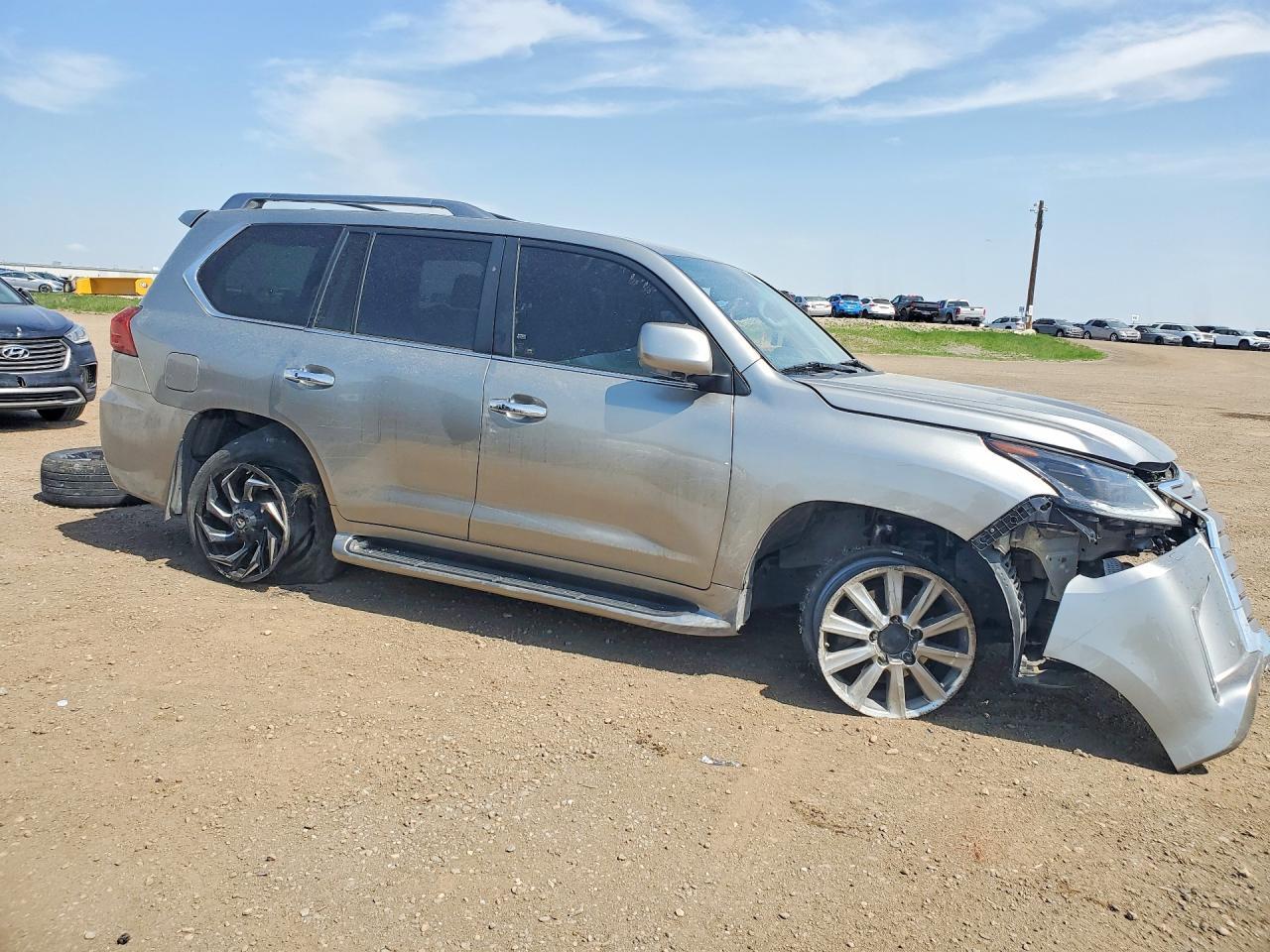 2010 Lexus Lx 570 - Image 4