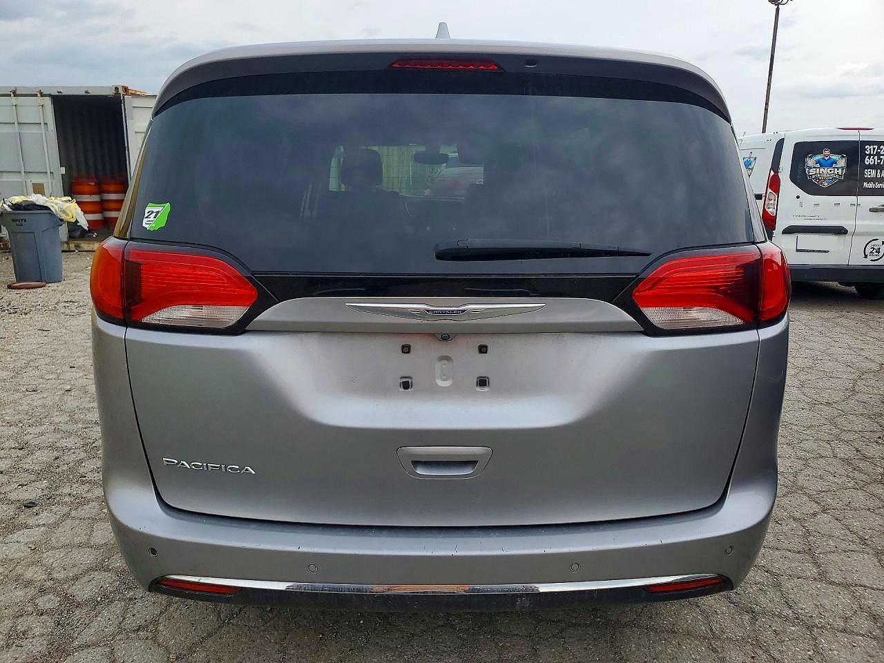 2019 Chrysler Pacifica Touring L - Image 6