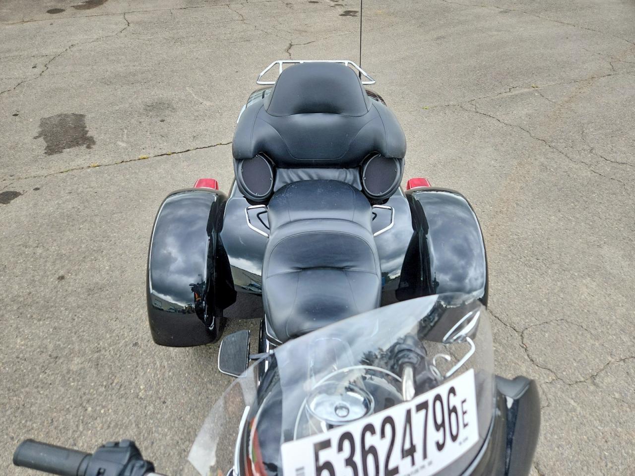 2017 Harley-Davidson Flhtcutg Tri Glide Ultra - Image 5