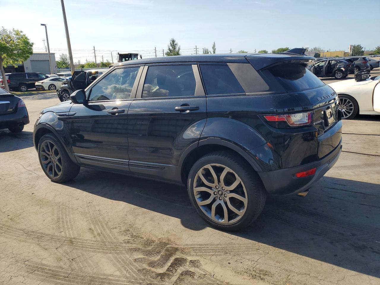 2017 Land Rover Range Rover Evoque Se - Фото 2