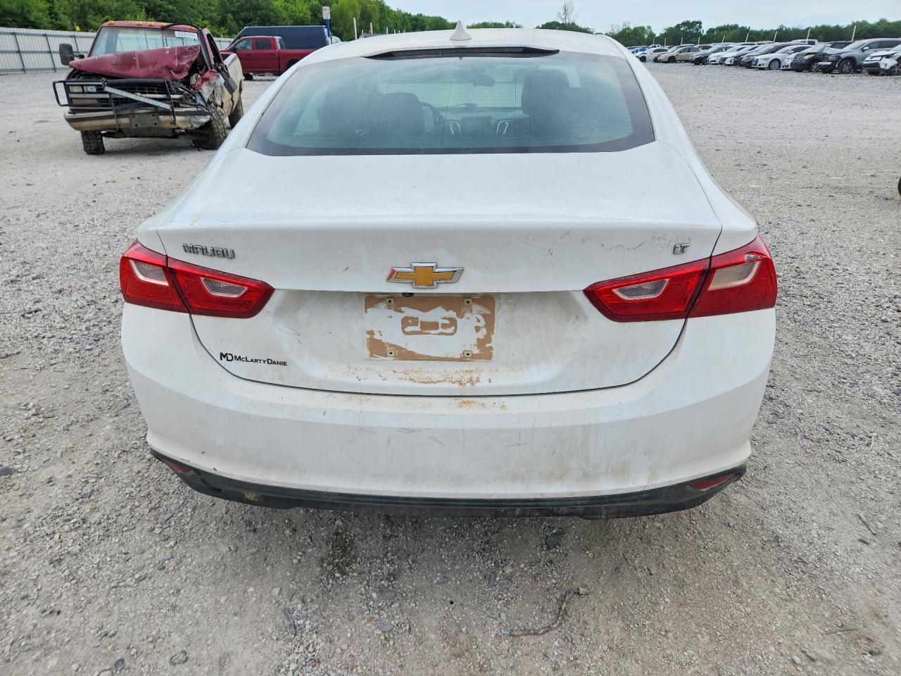 2017 Chevrolet Malibu Lt - Image 6