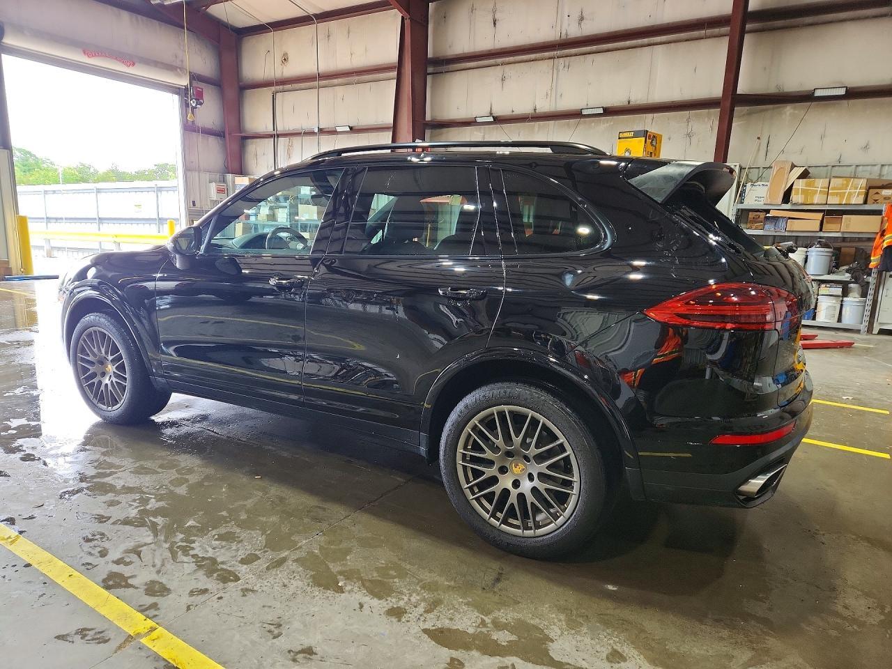 2017 Porsche Cayenne - Фото 2