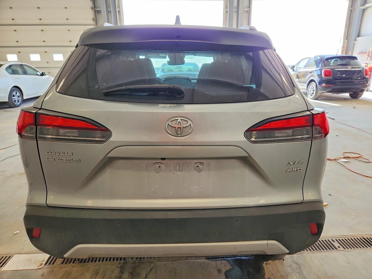 2024 Toyota Corolla Cross Xle - Фото 6