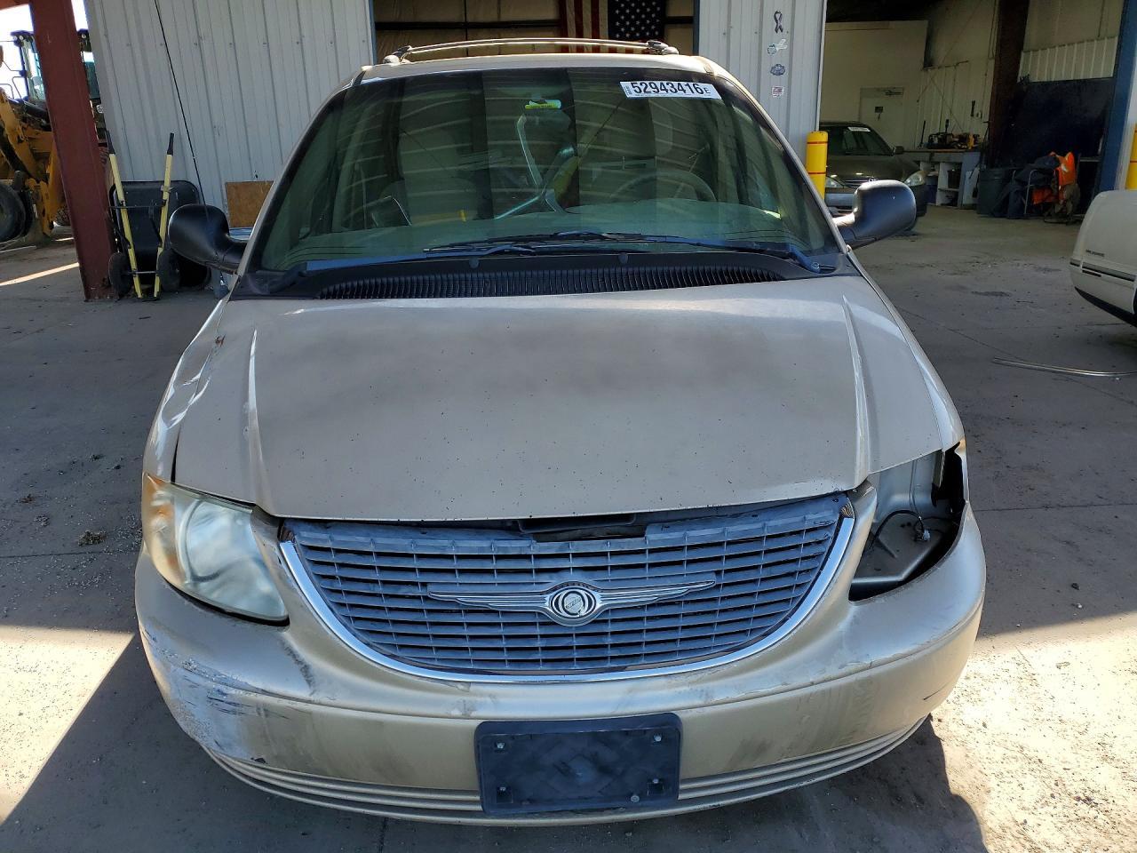 2001 Chrysler Town & Country Lx - Image 5