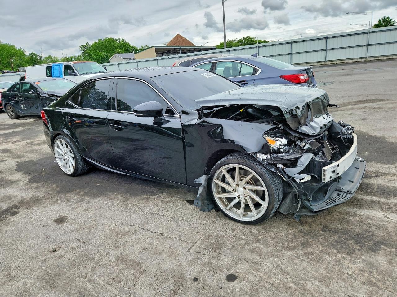 2016 Lexus Is 300 - Image 4