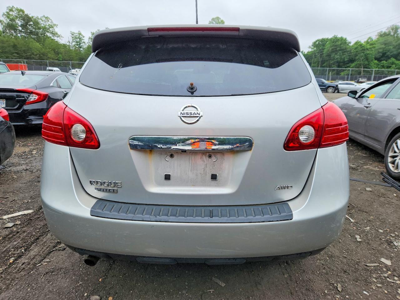 2015 Nissan Rogue Select S - Image 6