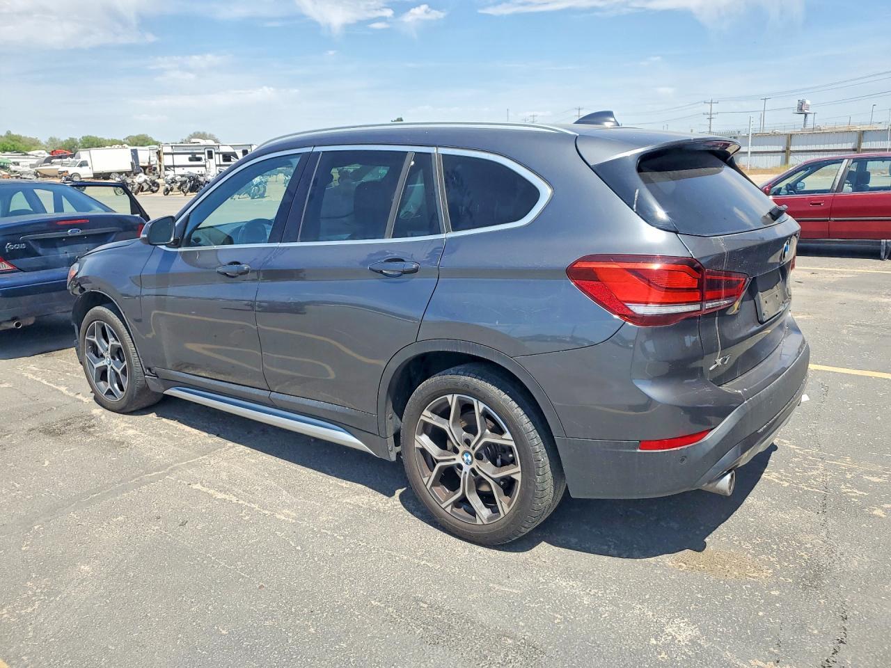 2021 BMW X1 xDrive28I - Фото 2