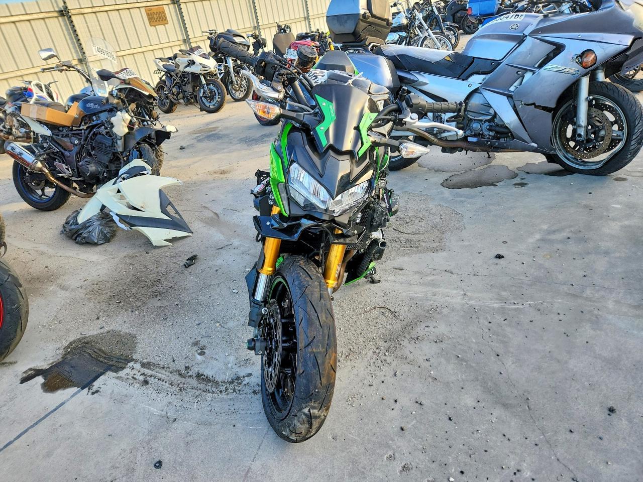2024 Kawasaki Zr900 M - Image 2