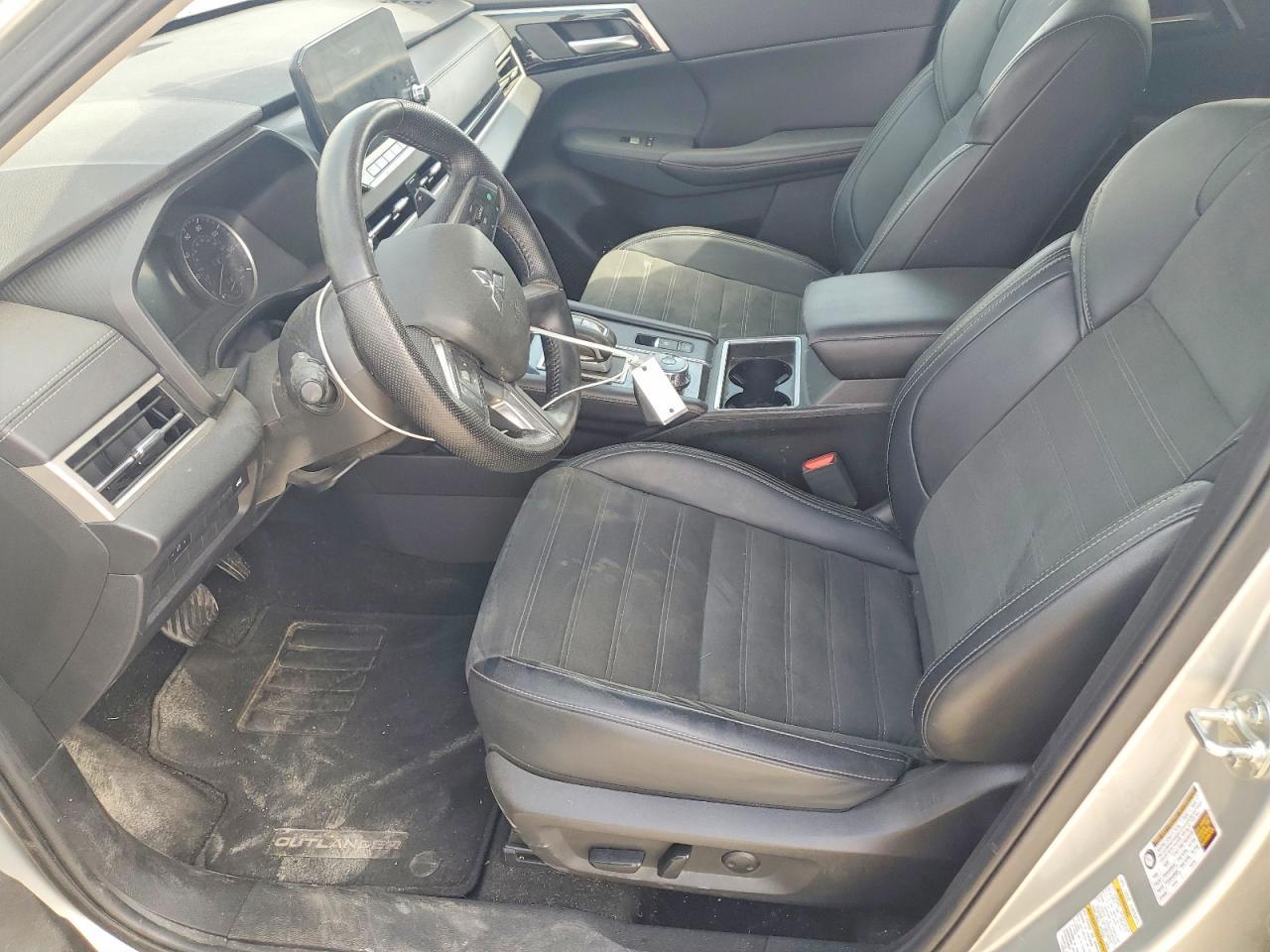 2023 Mitsubishi Outlander Se - Фото 7