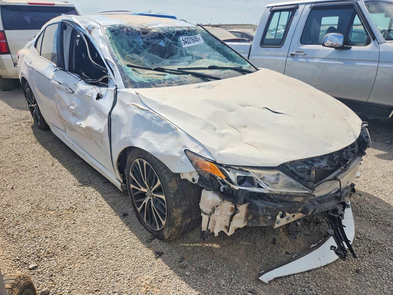 2020 Toyota Camry Se - Image 4