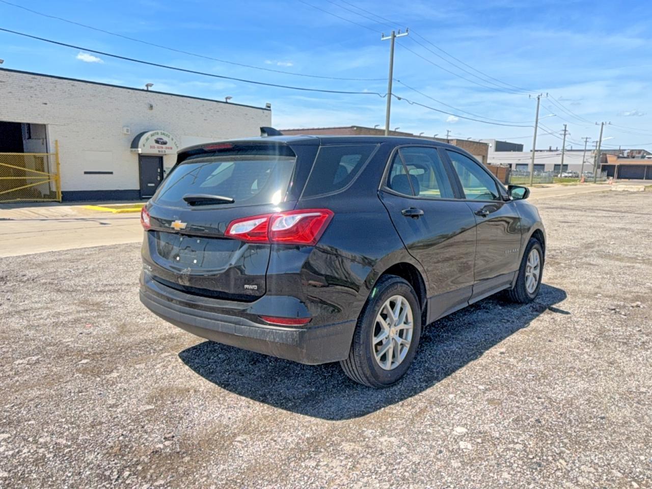 2020 Chevrolet Equinox Ls - Image 4