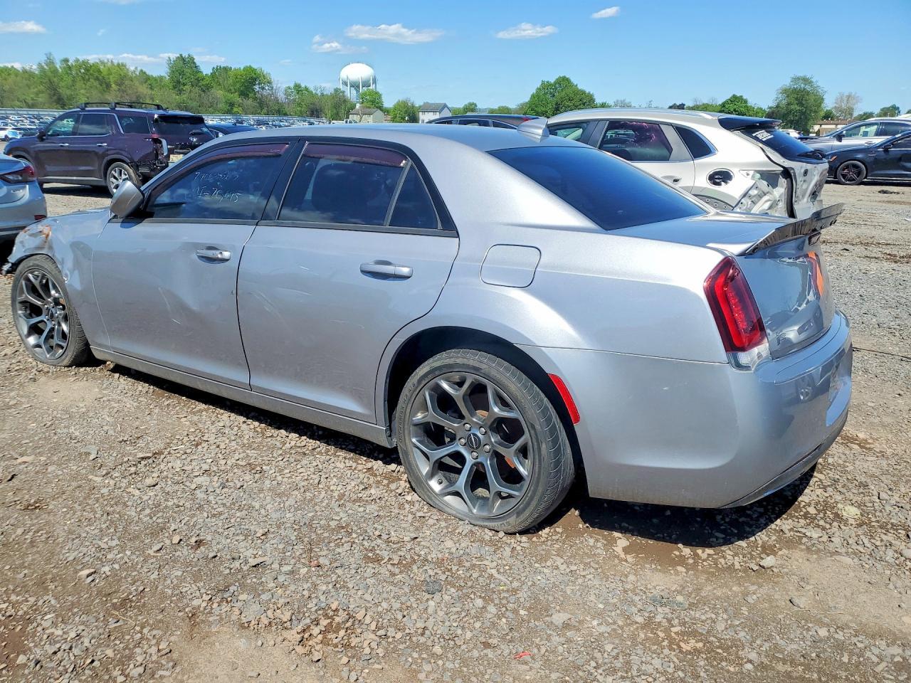 2018 Chrysler 300 300S - Фото 2