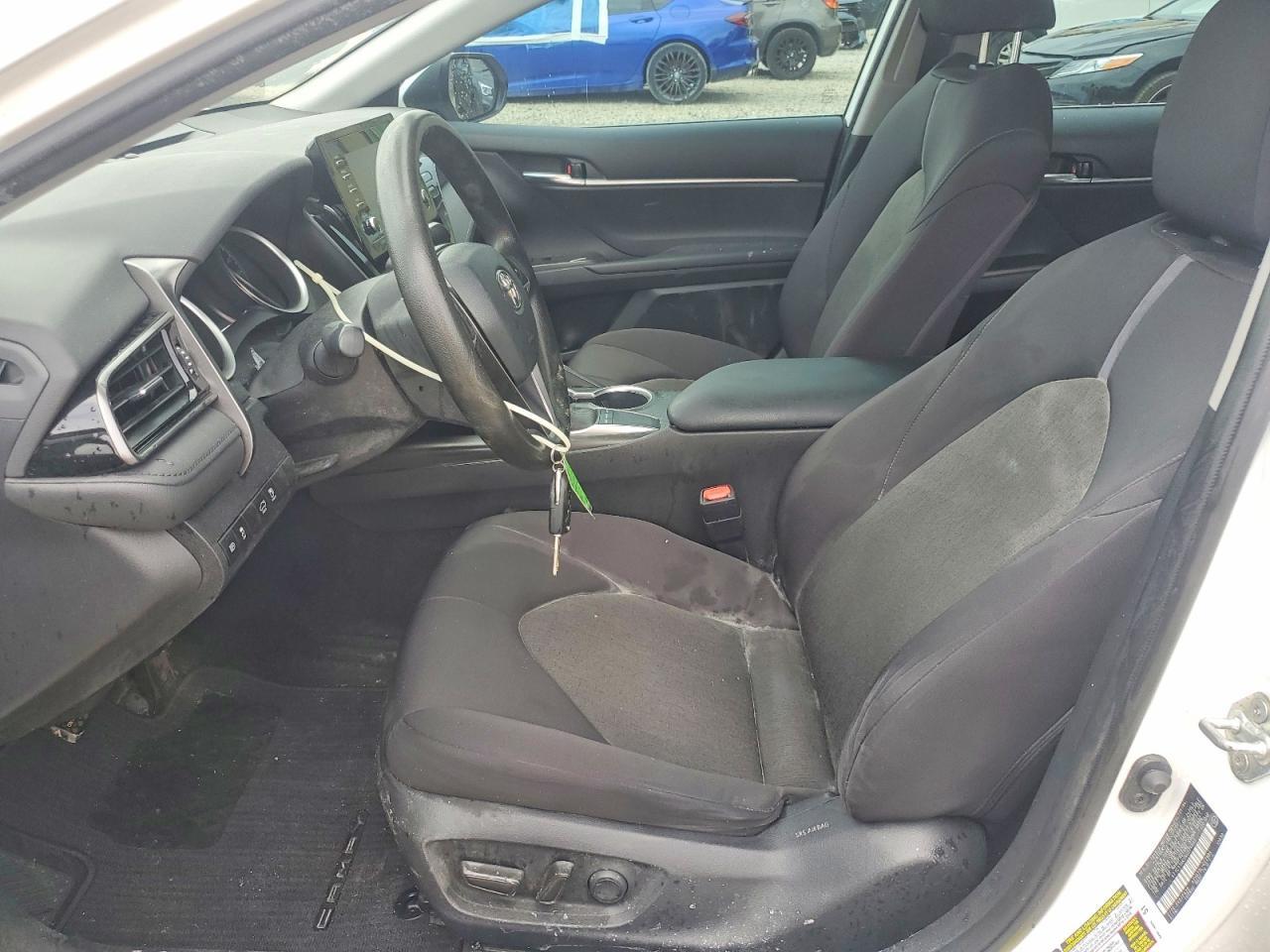 2022 Toyota Camry Le - Image 7