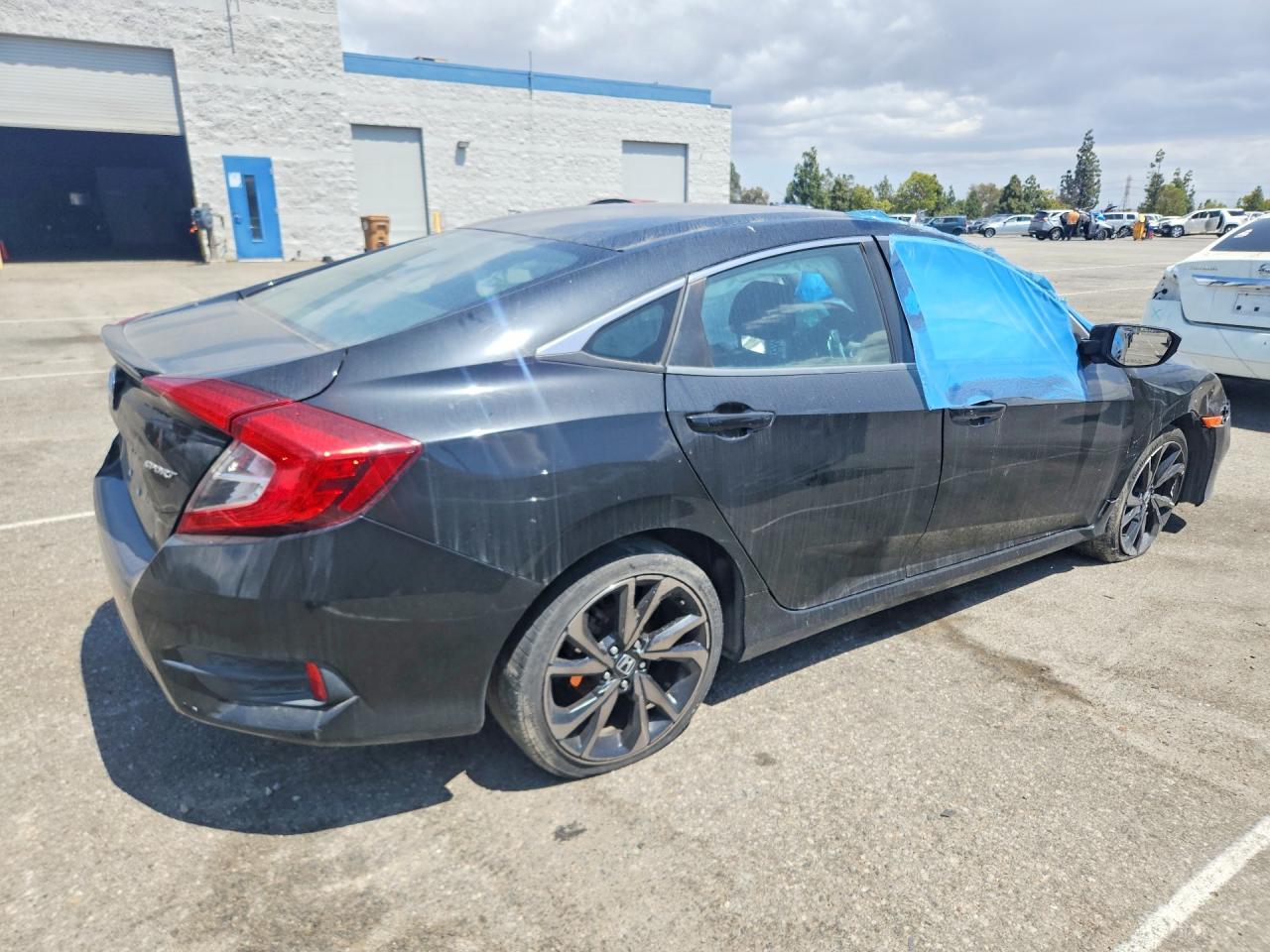 2020 Honda Civic Sport - Фото 3