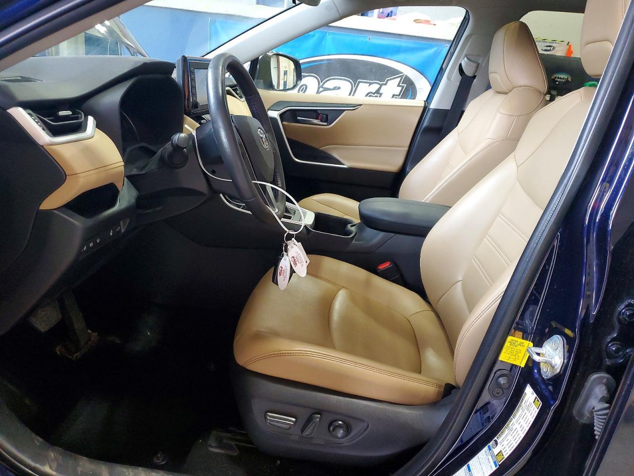 2022 Toyota Rav4 Xle Premium - Image 7